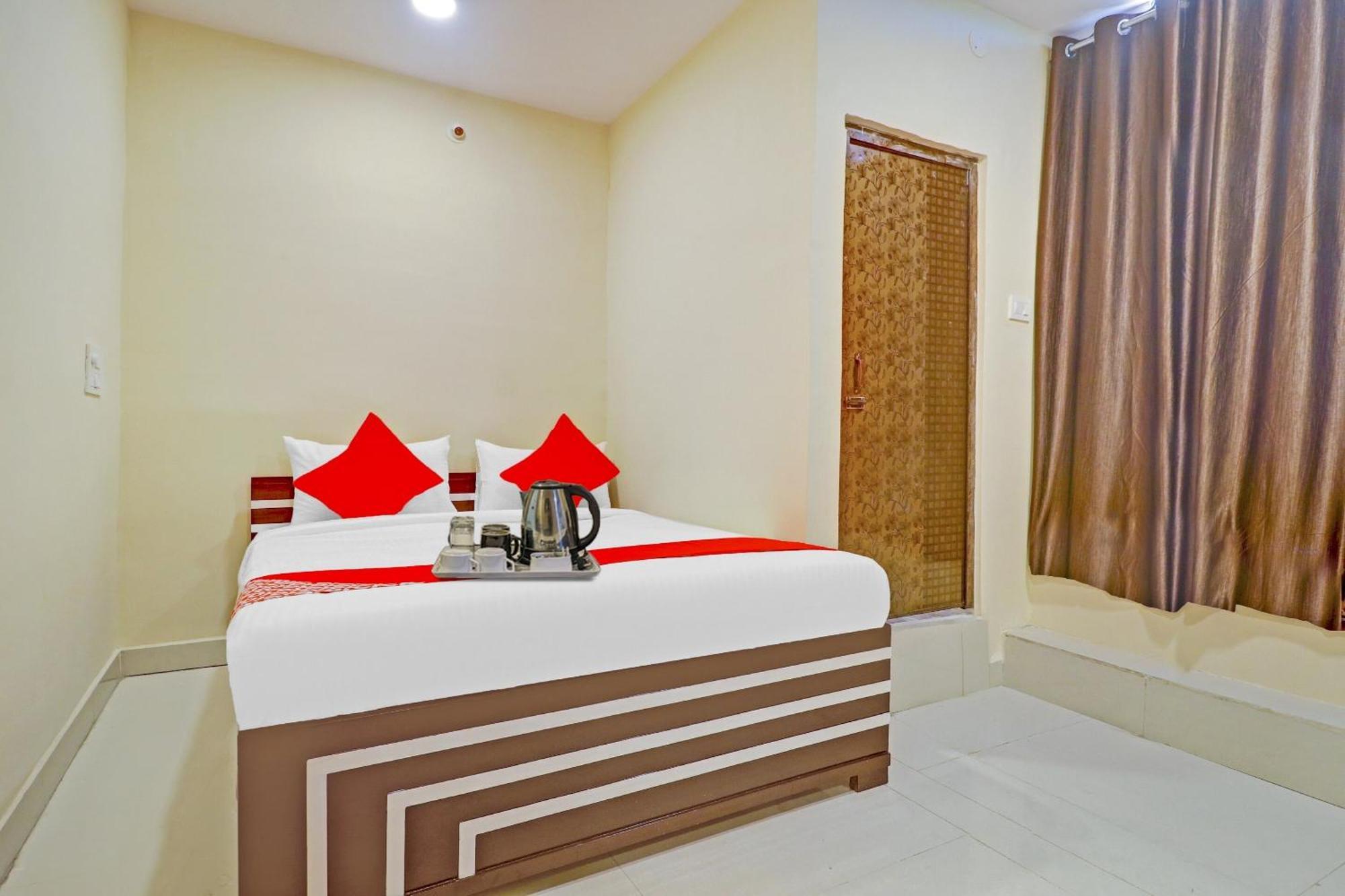 Hotel O Aayush Stay Inn Hyderabad Eksteriør billede