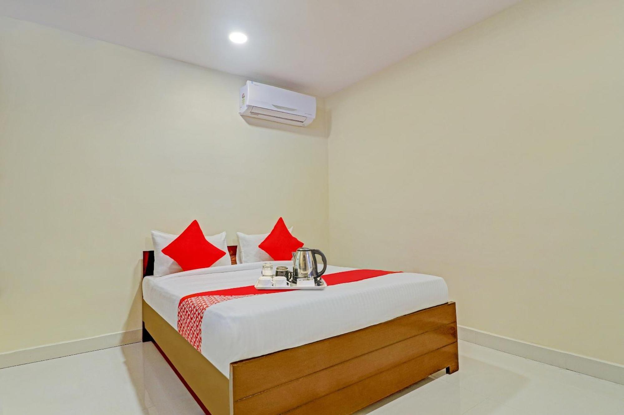 Hotel O Aayush Stay Inn Hyderabad Eksteriør billede